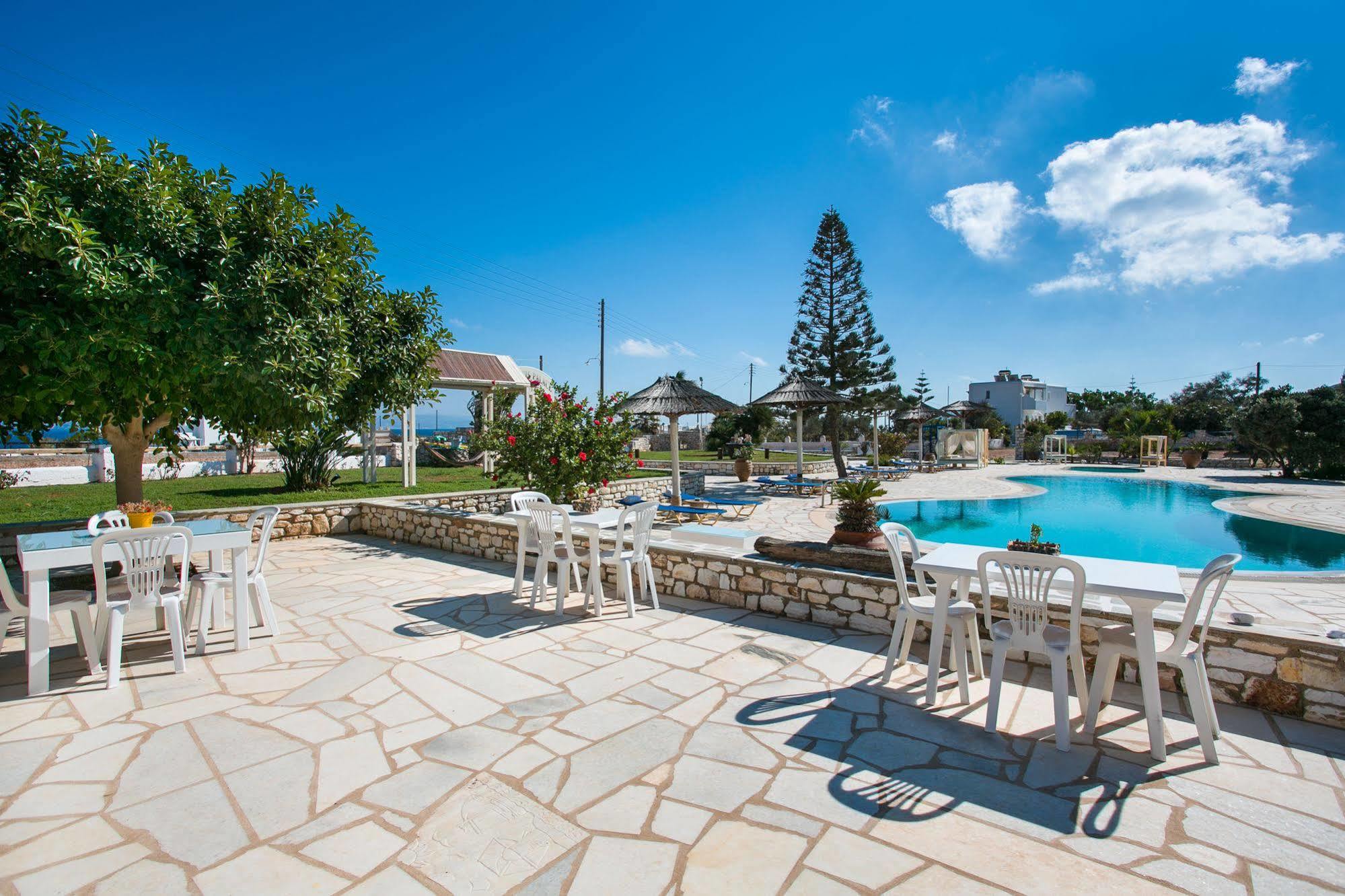 Fyrogenis Palace Parikia  Ngoại thất bức ảnh