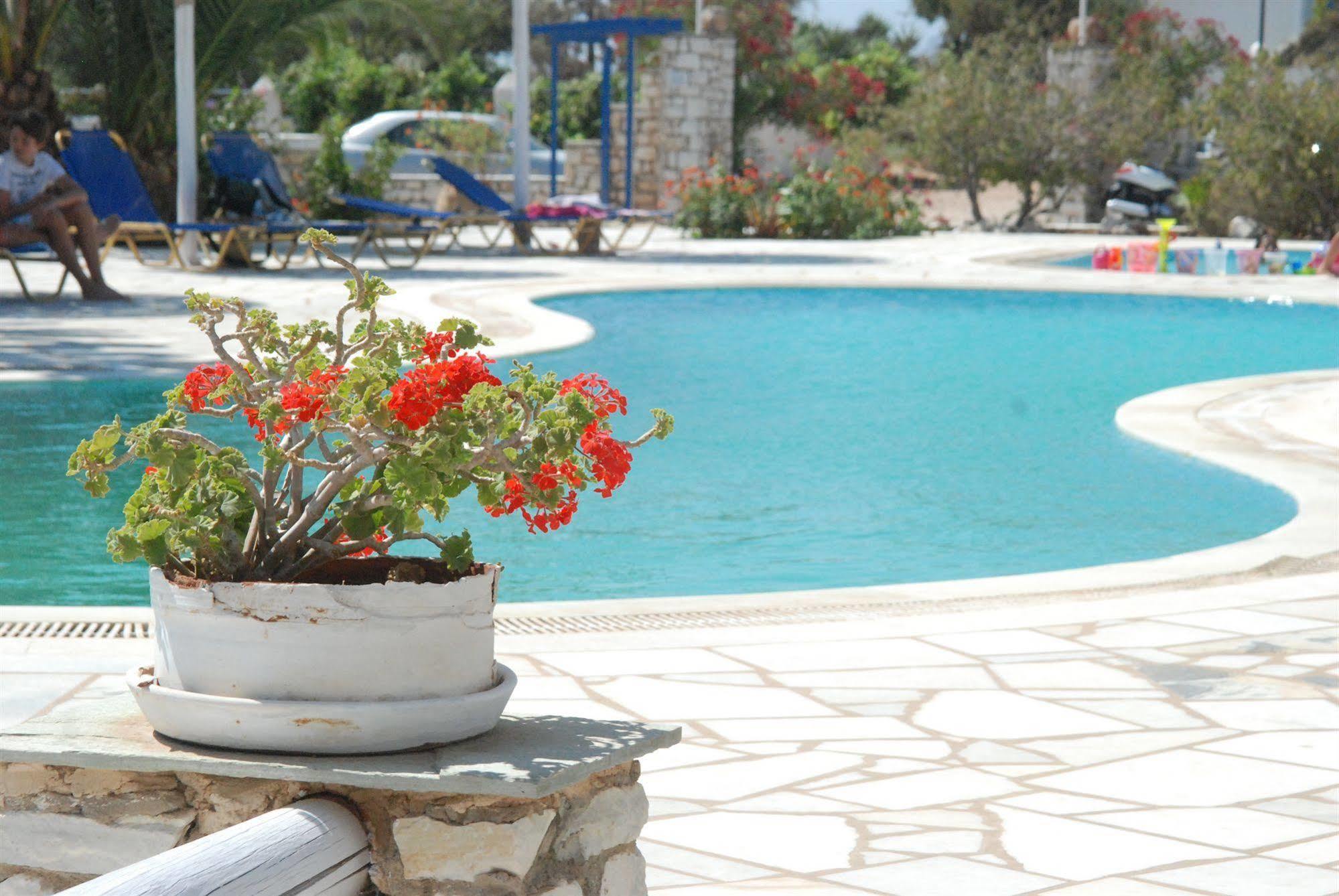 Fyrogenis Palace Parikia  Ngoại thất bức ảnh